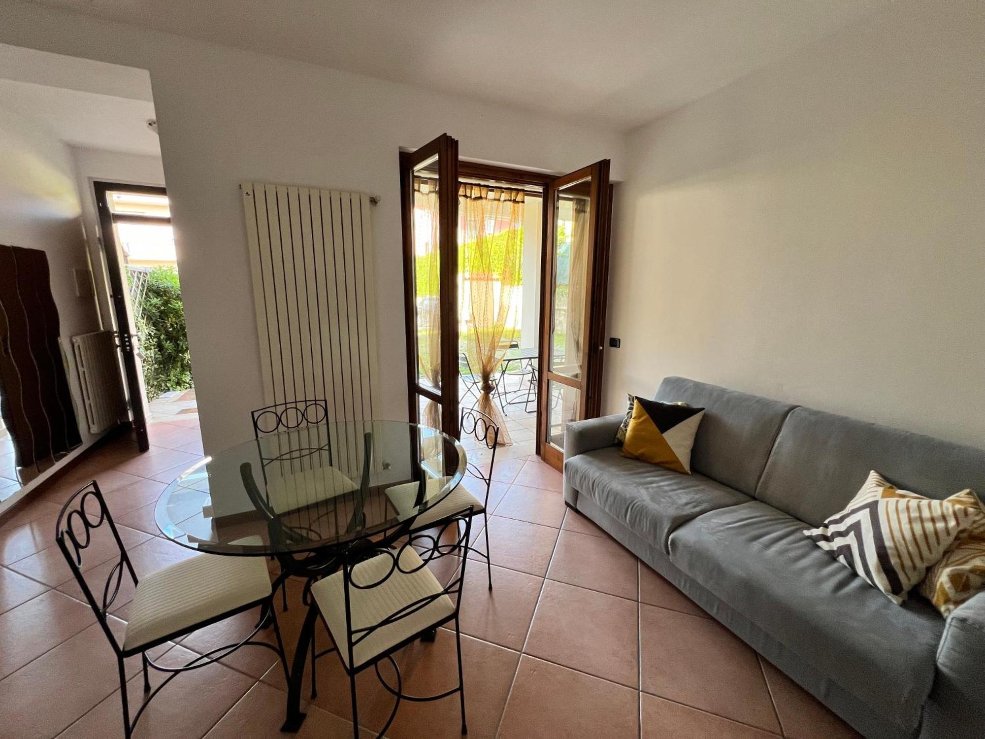 Magic Desenzano Apartment Desenzano del Garda Buitenkant foto
